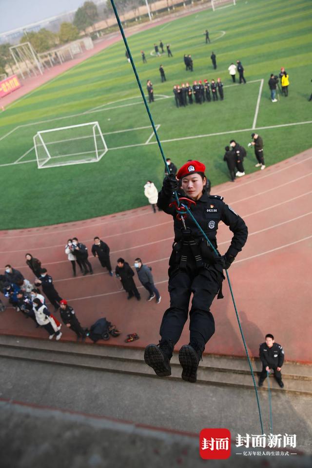 雷竞技官网武汉三镇训练开放日，清晨临场应变引欢呼，欧篮联在即，赛程密集仍需轮换的简单介绍