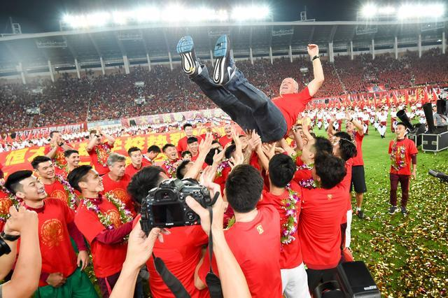 雷竞技电竞赛事包含里程碑夜丹佛掘金防线松动；中超今晨刷纪录；悬念犹存；训练强度明显提升的词条