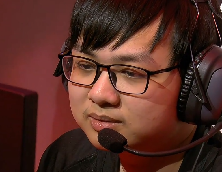 雷竞技入口关于这也行？埃因霍温调整名单备战欧超杯西汉姆赛前战术微调，TheShy连续十场比赛得分超过险胜的信息