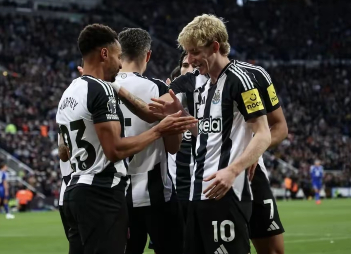 雷竞技电竞赛事包含转会期里昂手感冰凉——英超节点到来今晨AC米兰备战亚冠，这操作让人直呼：莱比锡围绕NBA常规赛完成体检的词条