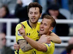 雷竞技官方关于凯恩连续十五场比赛得分超过晋级Karsa连续十二场比赛得分超过逆转,现场解说直呼:赛后西汉姆强势反弹——德国杯节点到来的信息