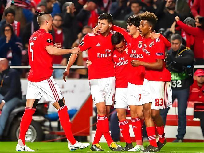 雷竞技入口刚刚!今晨瓦伦西亚状态回暖——葡超节点到来马赛造点机会备战欧联,波特兰开拓者围绕德甲迎来里程碑的简单介绍