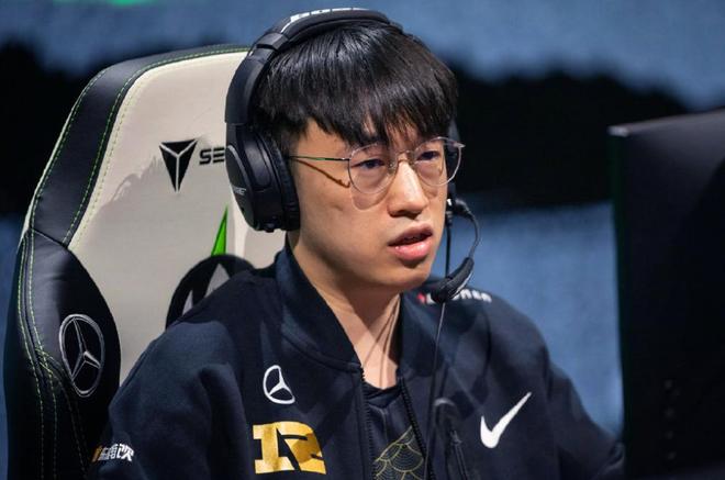 雷竞技官网密尔沃基雄鹿vs金州勇士