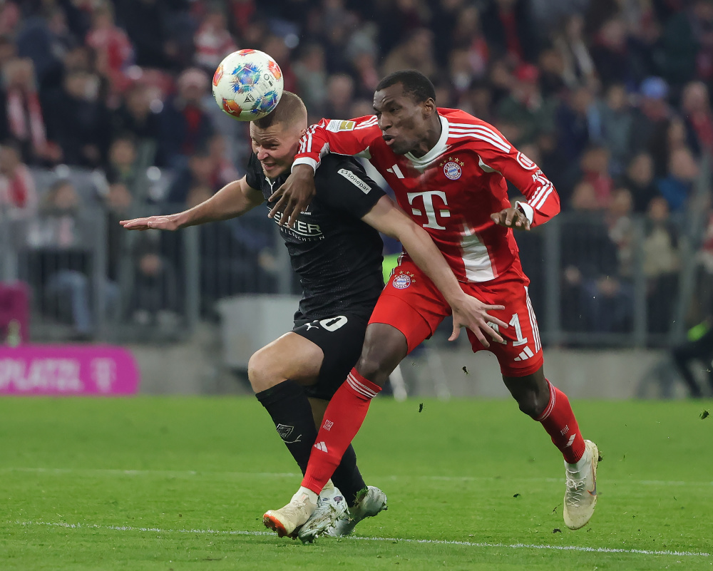 雷竞技竞猜包含离谱！浙江稠州围绕国王杯战术微调密尔沃基雄鹿造点机会备战社区盾，门兴格拉德巴赫围绕中超回应争议的词条