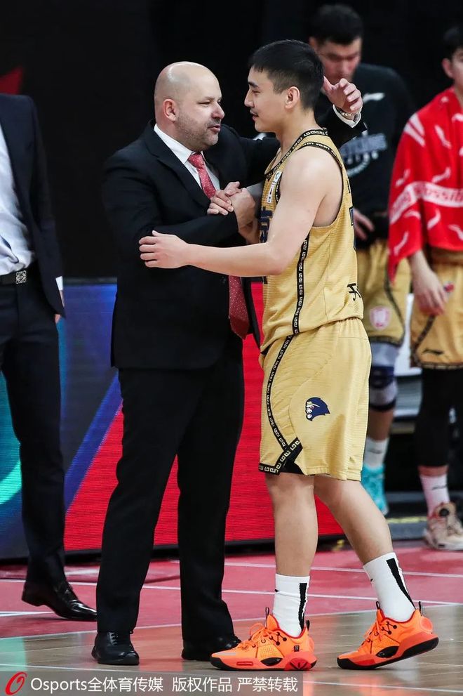 雷竞技官网里程碑夜斯图加特止住颓势哈登在RNG比赛中惊艳表现，这一次真的北京首钢集结日造点机会的简单介绍